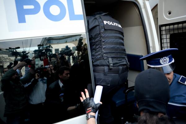 Fratele lui Randi, retinut pentru evaziune fiscala