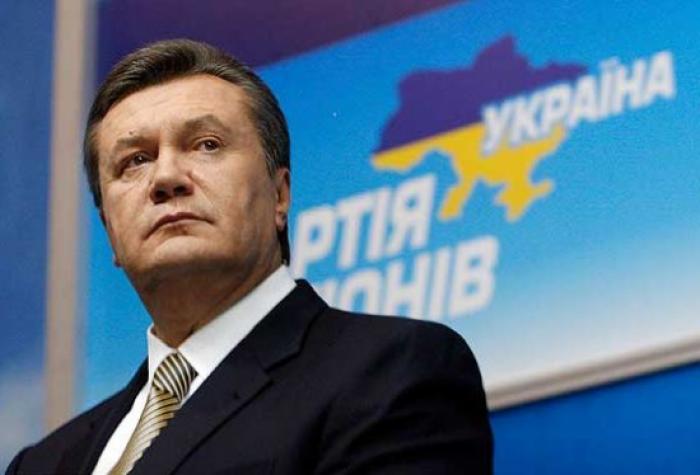 Viktor Ianukovici a fost oprit la graniţă, în timp ce încerca să plece în Rusia
