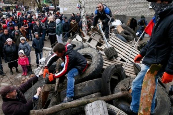 Nici credinţa nu opreşte violenţele! 4 oameni au fost ucişi în Ucraina