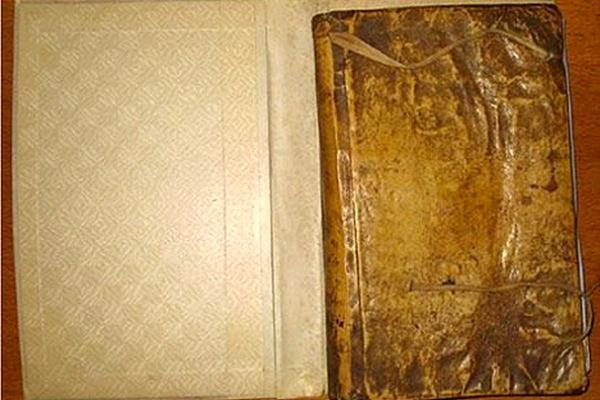 Descoperire macabră! Cărţi legate în piele umană la Harvard