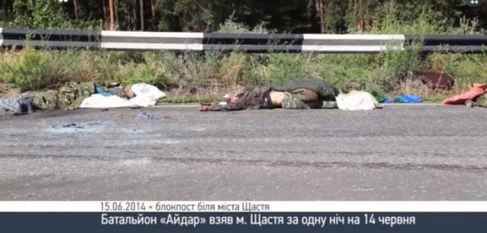 Video! +18 Cadavre ale teroriștilor, pe marginea șoselei