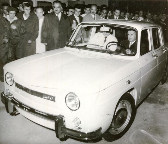 20 august 1968: Primul autoturism romanesc, Dacia 1100. Modele secrete: Ferrari de România