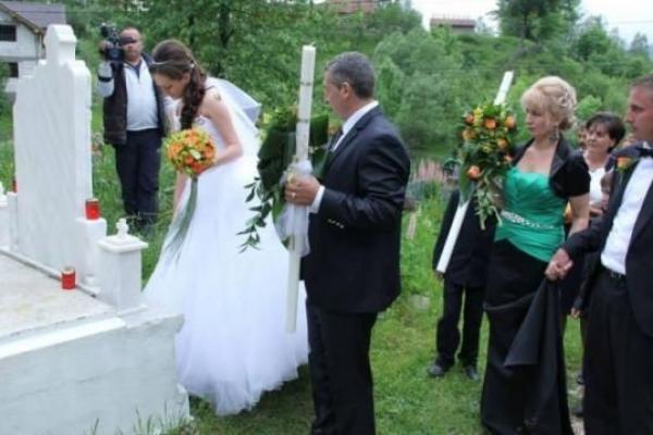 GESTUL unei mirese a UIMIT România. Ce a făcut o româncă în ziua nunţii sale