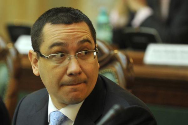 Cum a reacţionat Victor Ponta când a fost întrebat de moartea poliţistului care a căzut într-o groapă!