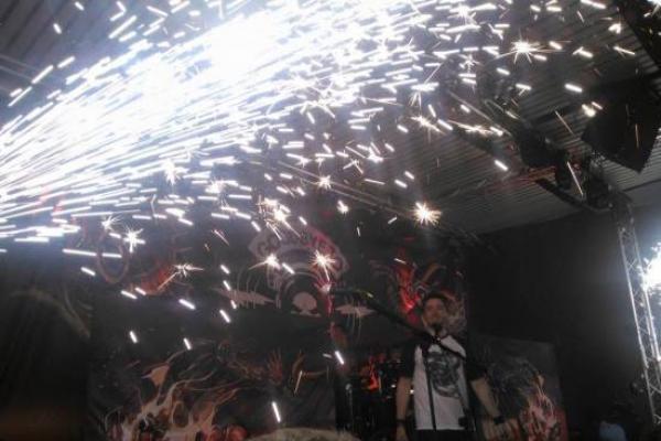 Medici: Aerul din club conţinea o combinaţie de otrăvuri greu de imaginat. Pacienţii au arsuri nemaiîntâlnite