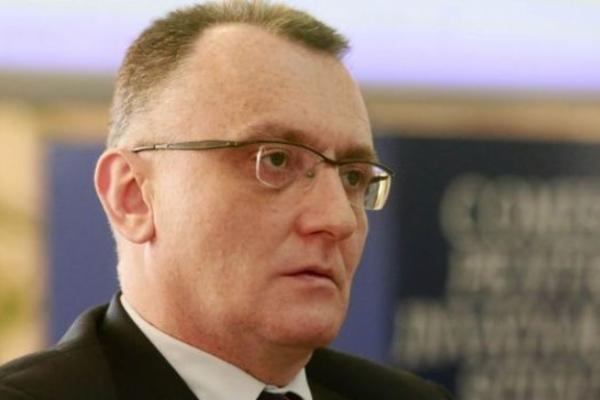 Cîmpeanu: Încă 4.000 de școli și-au adus aminte că au avize PSI