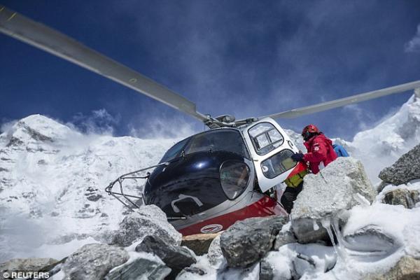 Un elicopter cu ajutoare umanitare s-a prăbușit în Nepal: Patru morți