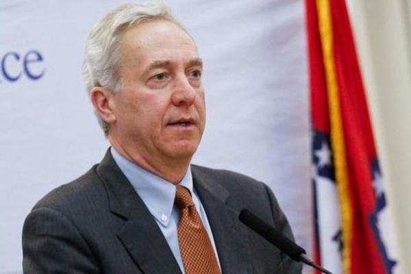OFICIAL. Hans Klemm a devenit noul ambasador al SUA la București!