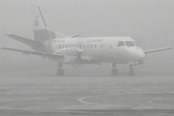 Mai multe zboruri de pe Aeroportul Iaşi au fost anulate sau redirecţionate, din cauza ceţii