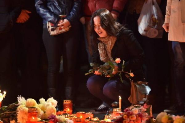 INCENDIU COLECTIV. MĂSURI anunţate de Guvern pentru victime, la un an de la tragedie