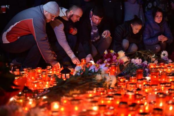 Un AN DE LA COLECTIV. Mărturii SFÂŞIETOARE ale unui “satanist” care a supravieţuit din clubul groazei: “Am votat un neamţ mut şi plimbăreţ”