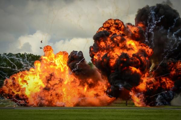 Explozie PUTERNICĂ la baza aeriană NATO de la Bagram: Cel puţin 4 morţi şi 14 răniţi