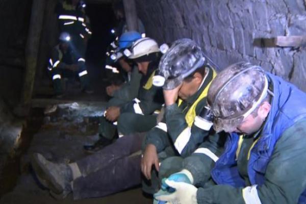 TRAGEDIE fără margini: Treizeci şi trei de mineri au fost găsiţi morţi într-o mină din China, în urma unei explozii