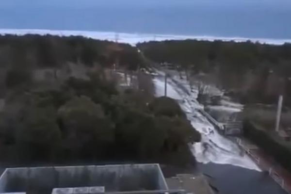 CUTREMUR puternic în Japonia! Oamenii au retrăit momentele dramatice din 2011. Valuri TSUNAMI de peste un metru au lovit coasta niponă (VIDEO)