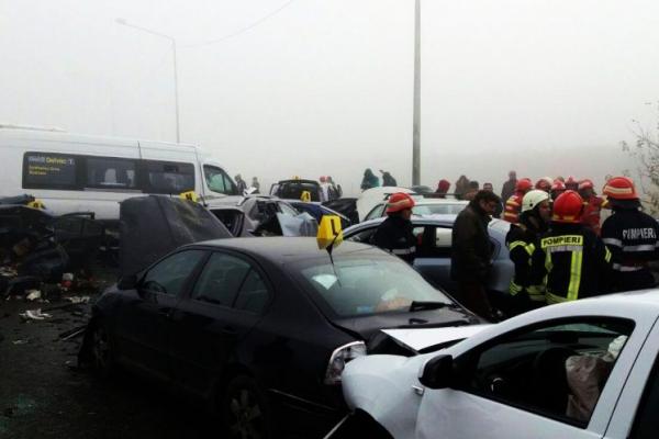 Detalii TERIFIANTE ies la iveală în cazul tragediei de pe A2: Ultima maşină implicată în accident a rămas cu kilometrajul blocat la 118 km/h. Primul şofer lovit: “Eu am redus viteza, îmi apăr viaţa mea” (FOTO)