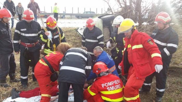 Maşină RĂSTURNATĂ pe A2, copil transportat la Spitalul 'Bagdasar-Arseni' în stare gravă