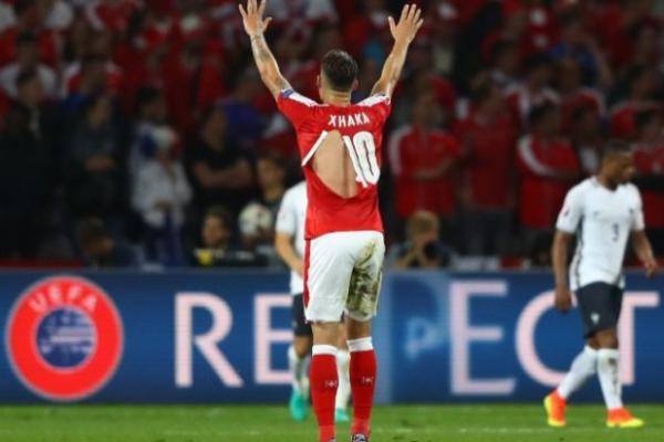 SCANDALUL "Shirtgate": "Sper că Puma nu face prezervative". Cum explică Puma tricourile rupte la meciul Elveţia - Franţa, de la Euro-2016 (FOTO, VIDEO)