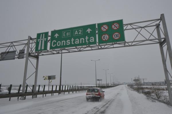Trafic reluat pe A2, pe tronsonul Cernavodă-Constanţa, în sensul de mers către litoral
