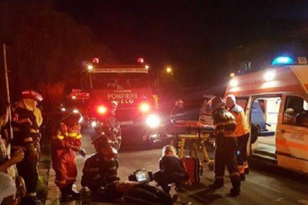 Polițist din Timișoara, RĂNIT GRAV în timp ce se afla în misiune! Bărbatul a fost SPULBERAT de un autoturism care nu i-a acordat prioritate