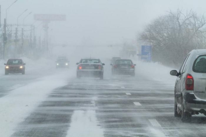 Cod portocaliu de ninsori şi viscol puternic în România, în următoarele ore. Meteorologii au emis noi avertizări de vreme rea