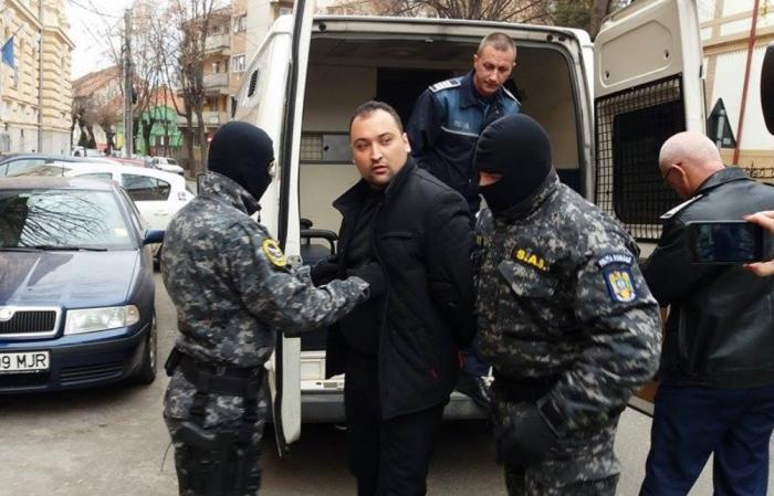 Răzvan Rentea a fost arestat pentru omor calificat! Bărbatul este principalul suspect în cazul triplei crime din Satu Mare (Video)