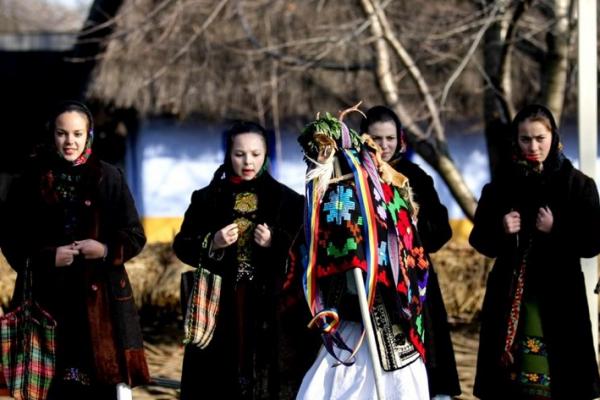 Legende, tradiţii şi superstiţii în a doua zi de Crăciun. Ce este interzis să faci, astăzi, de Soborul Maicii Domnului