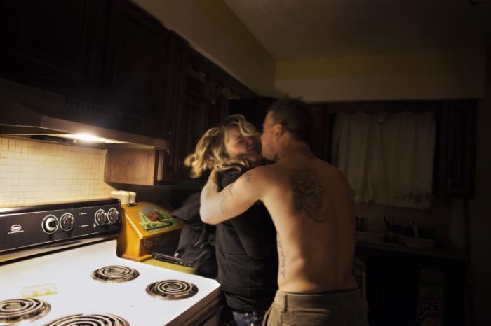 IMAGINI ŞOCANTE! O fotografă a surprins momente reale de violenţă domestică