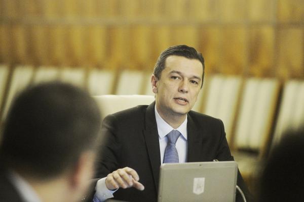 Premierul Grindeanu despre proiectul pe Codurile penale: "Intră în şedinţa de guvern dacă are toate avizele, de dimineaţă lipseau"