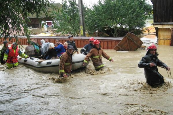 COD GALBEN DE INUNDAŢII în 13 judeţe din ţară! Unde se va dezlănţui URGIA? Avertismentul hidrologilor