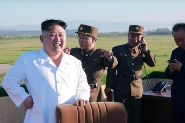 Kim Jong-un LOVEȘTE din nou! Liderul nord-coreean își pregătește submarinele pentru lansarea de RACHETE balistice