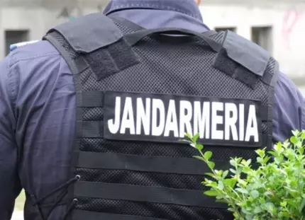 Colonel Corcodel Colonelul Corcodel, capul unei reţele de cămatărie în Jandarmerie, a ...