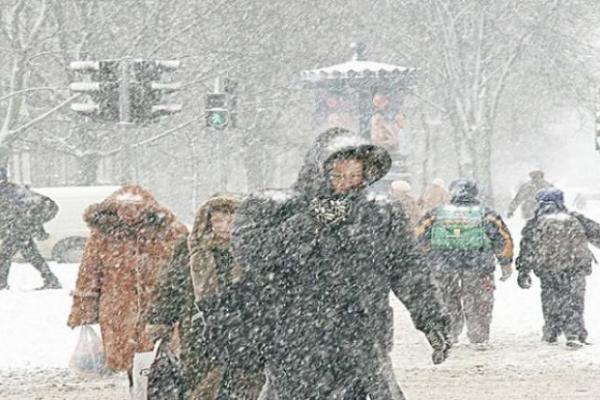 Jumătatea de sud a ţării, sub cod galben de ninsori şi viscol. Avertizare de ultimă oră a meteorologilor. Harta zonelor afectate