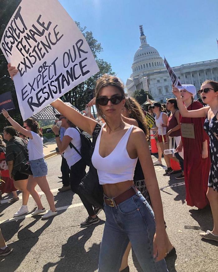 Emily Ratajkowski, arestată la un protest, în Washington