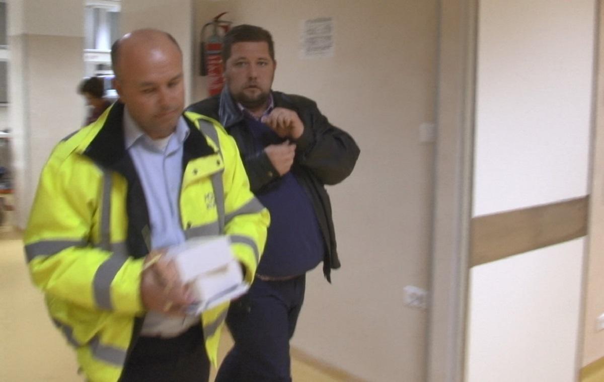 Polițiștii i-au întocmit preotului un dosar penal