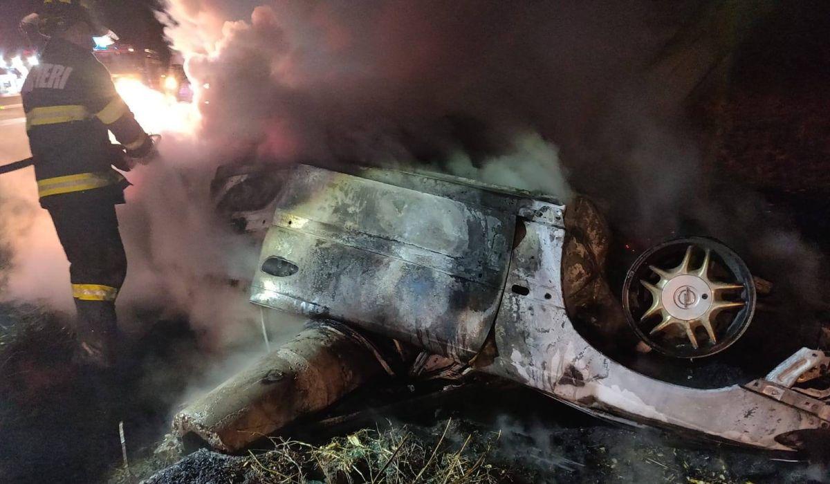 Accident cumplit între Sântana și Curtici. Doi oameni au murit carbonizați