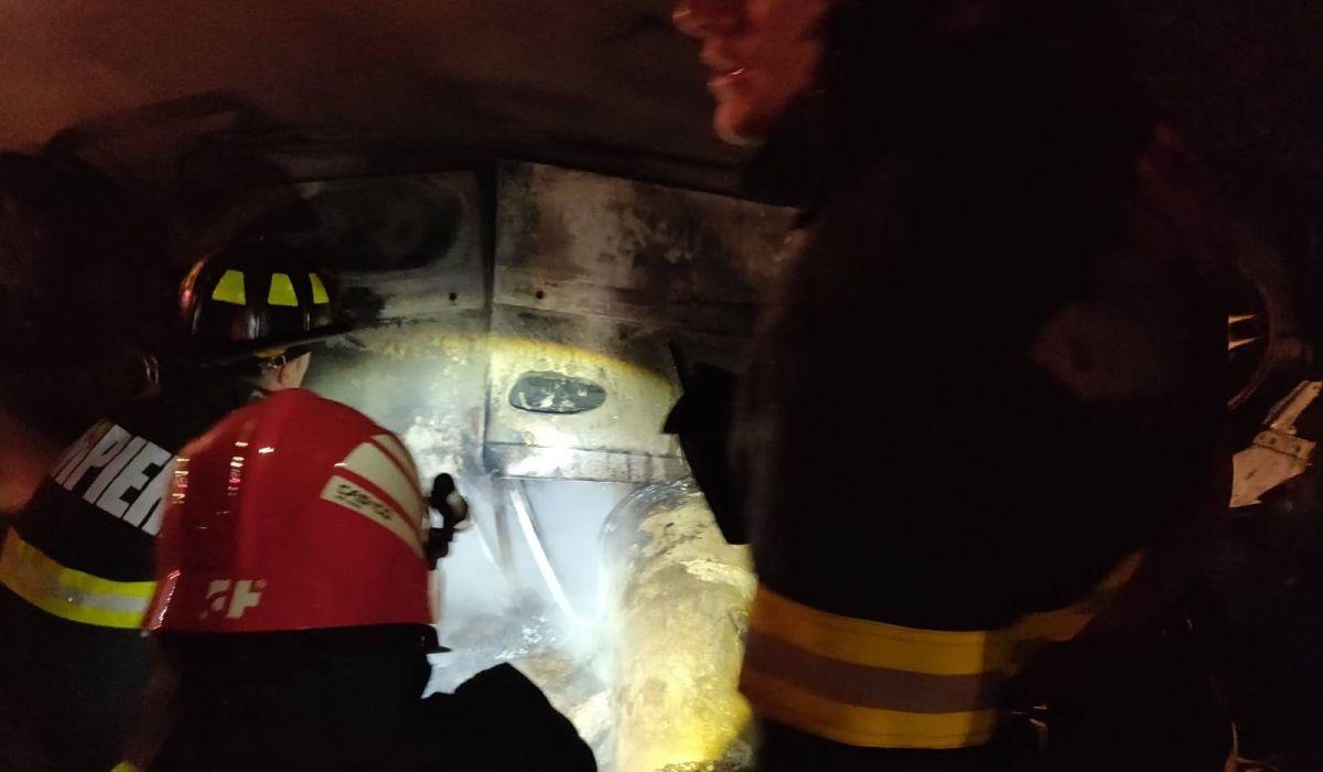 Doi oameni au murit carbonizați în accidentul dintre Sântana și Curtici