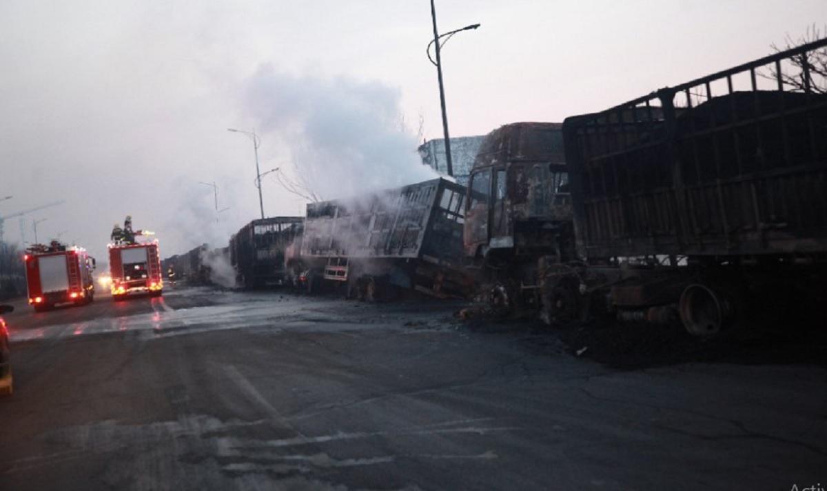 Camioanele au ars total