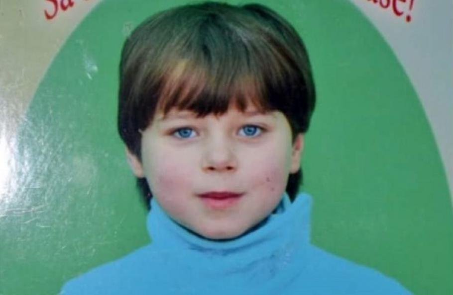 Delia Gabriela Dorobanțu Fetiţă de 7 ani dispărută cu un bărbat care o ducea la cerşit