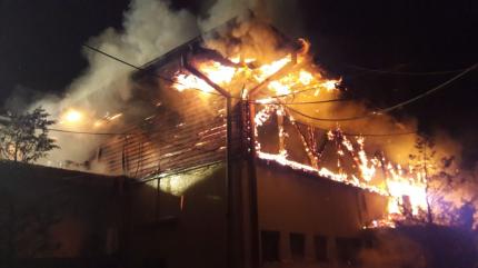 Clădirea ALPAB distrusă de incendiu