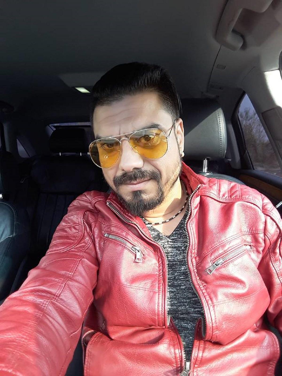 În urma impactului violent, un bărbat de 37 de ani, care se afla în dubiţă, a murit