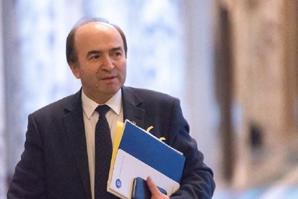 Ministrul Justiţiei Tudorel Toader a redistribuit miercuri dimineaţă pe Facebook o postare din 2 decembrie