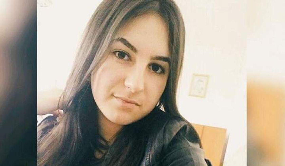 Monica Vidreanu, fata din Vidra bătută de iubit, a murit la o lună după agresiune