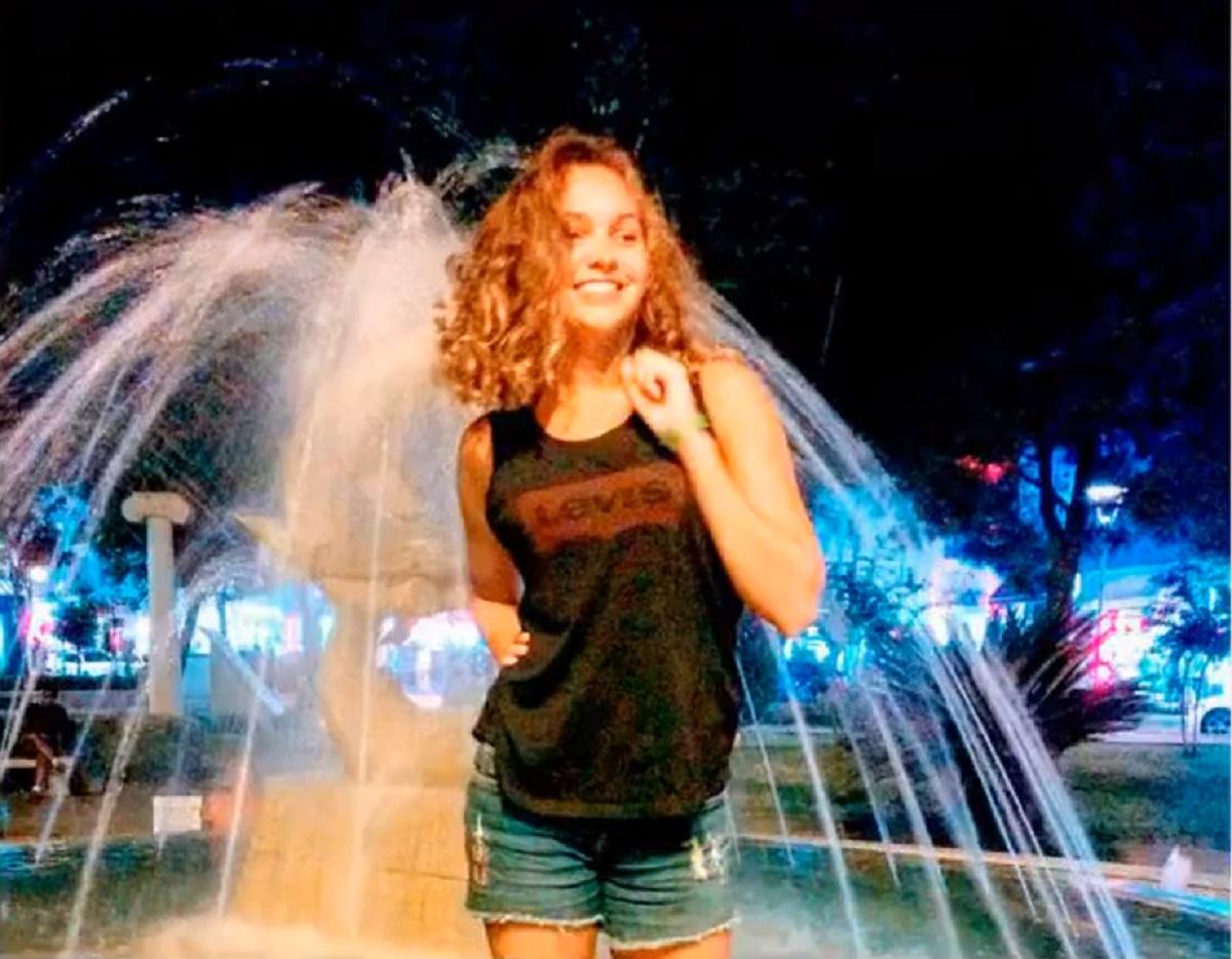 Tânără rusoaică olimpică la înot, înjunghiată mortal de iubit