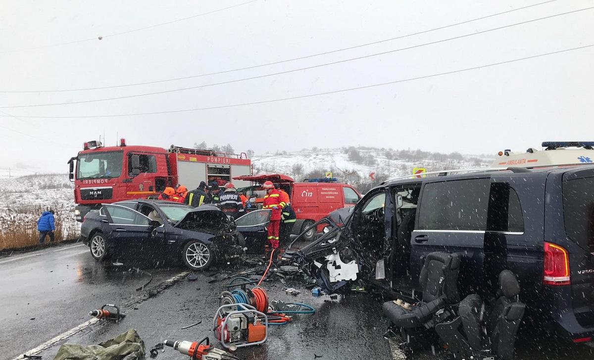 Accident cu 5 victime la Leghia Unul dintre şoferi a murit