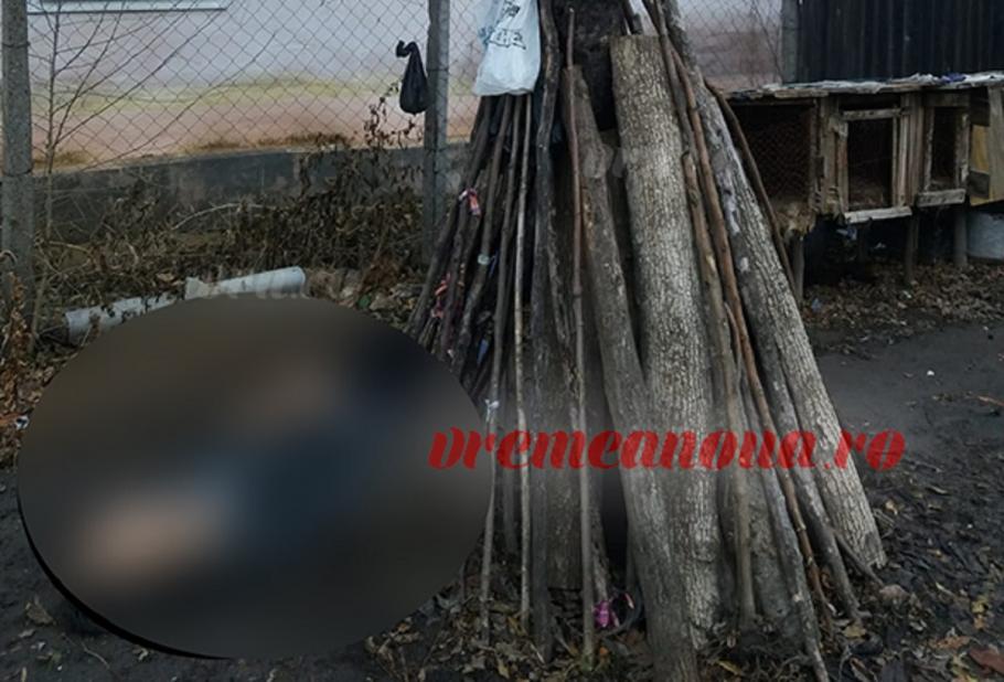 Bărbatul a fost găsit de un prieten Bărbat din Vaslui, spânzurat în fundul curții