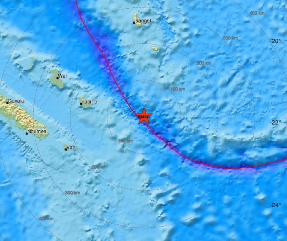 Seismul a avut loc la mică adâncime, fiind emisă o alertă de tsunami