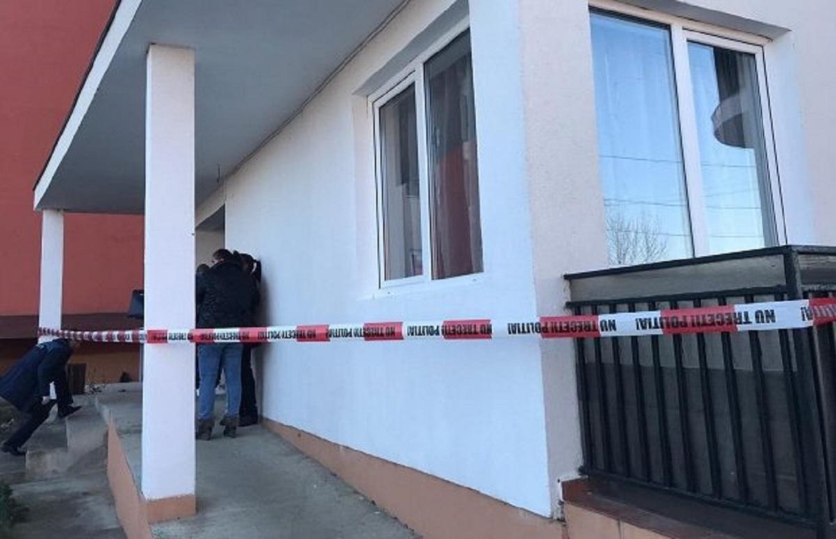 Un polițist de la Transporturi Feroviare și concubina lui au fost găsiți morți în locuință
