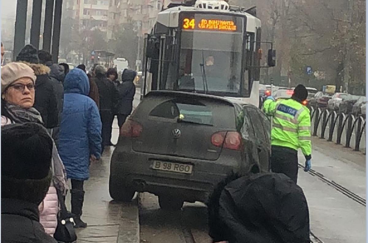 Circulația tramvaielor este blocată, vineri, în zona stației Dr. Grozovici din Capitală pe sensul către Obor