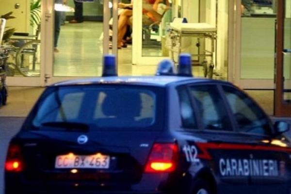 O româncă, asistentă medicală în Italia, a făcut ravagii printre pacienți! Tânăra de 33 de ani le-a furat peste 40.000 de euro de pe carduri