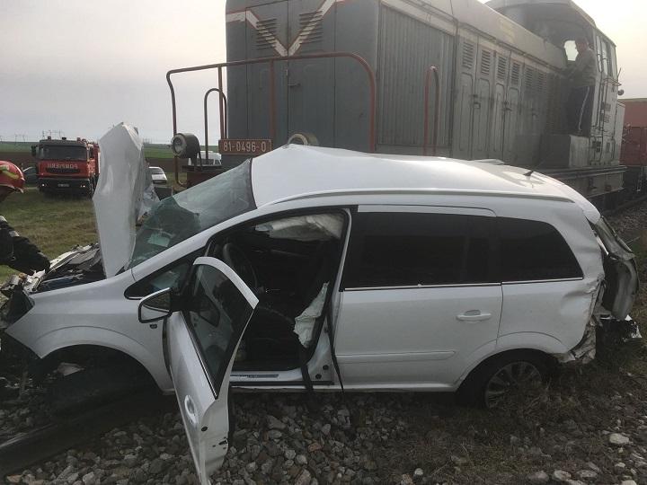 Mașină lovită de tren la Mihai Viteazu, Constanța